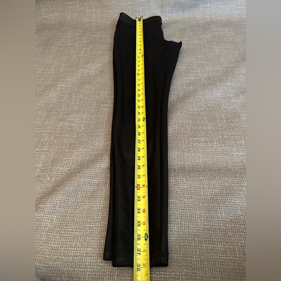 Express Women’s Soft Wax Like leggings size Medium stretch - Picture 6 of 10